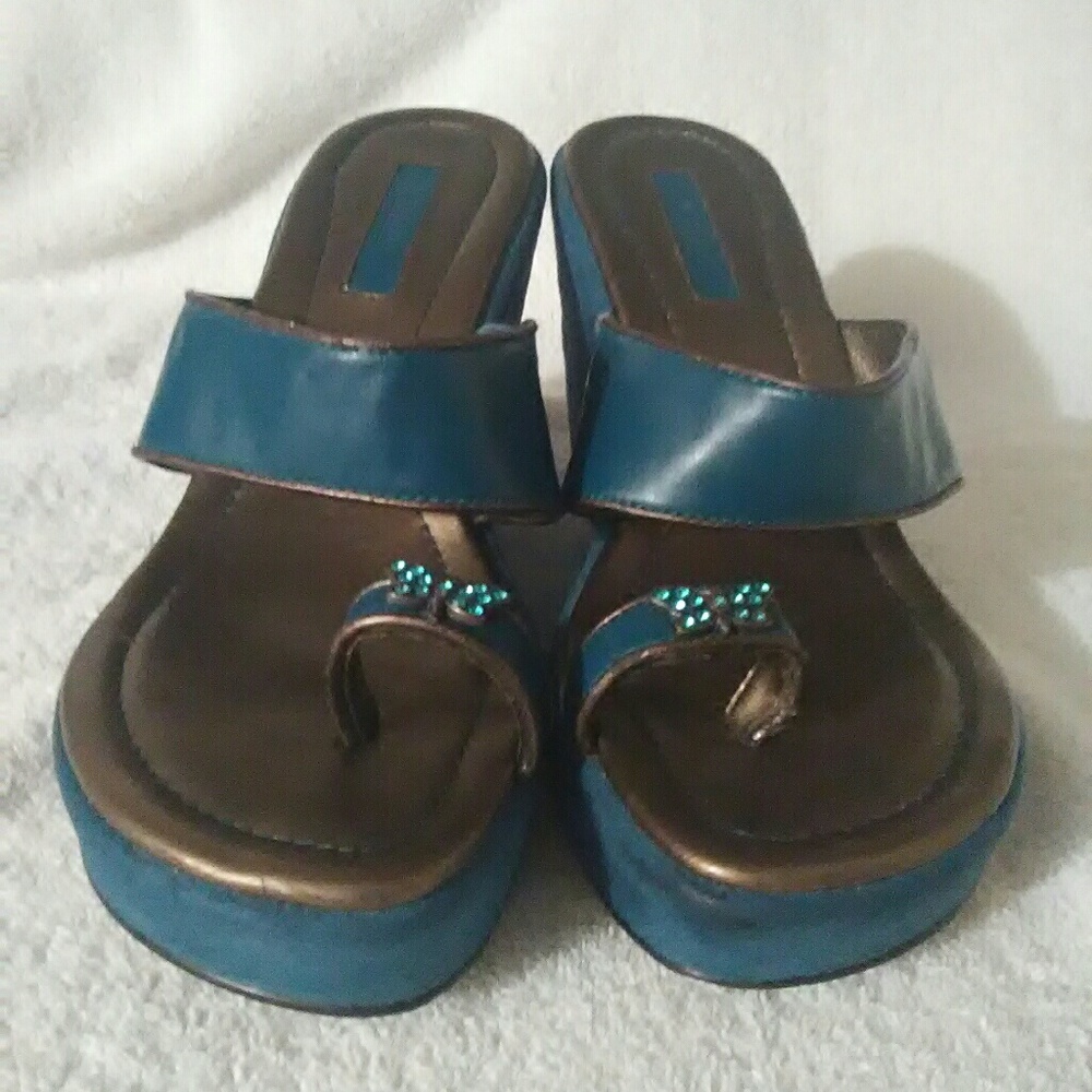 Fioni Wedges